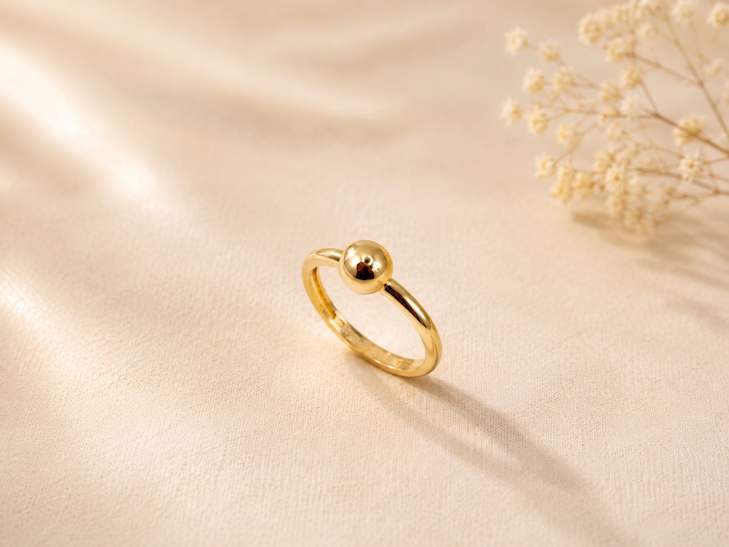 Luna Sphere Ring