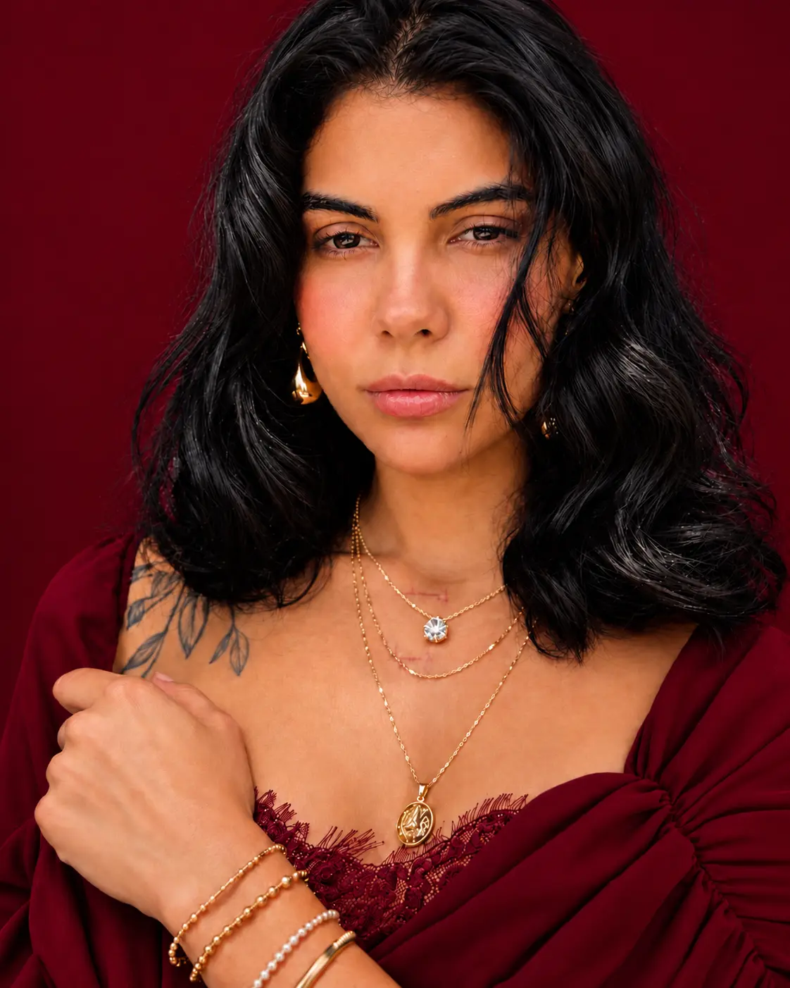 Emely, founder of Luxora Jewelry