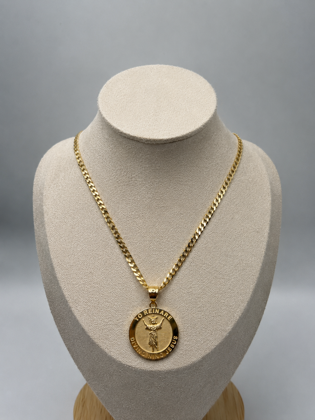 Divino Niño Jesús Necklace Set