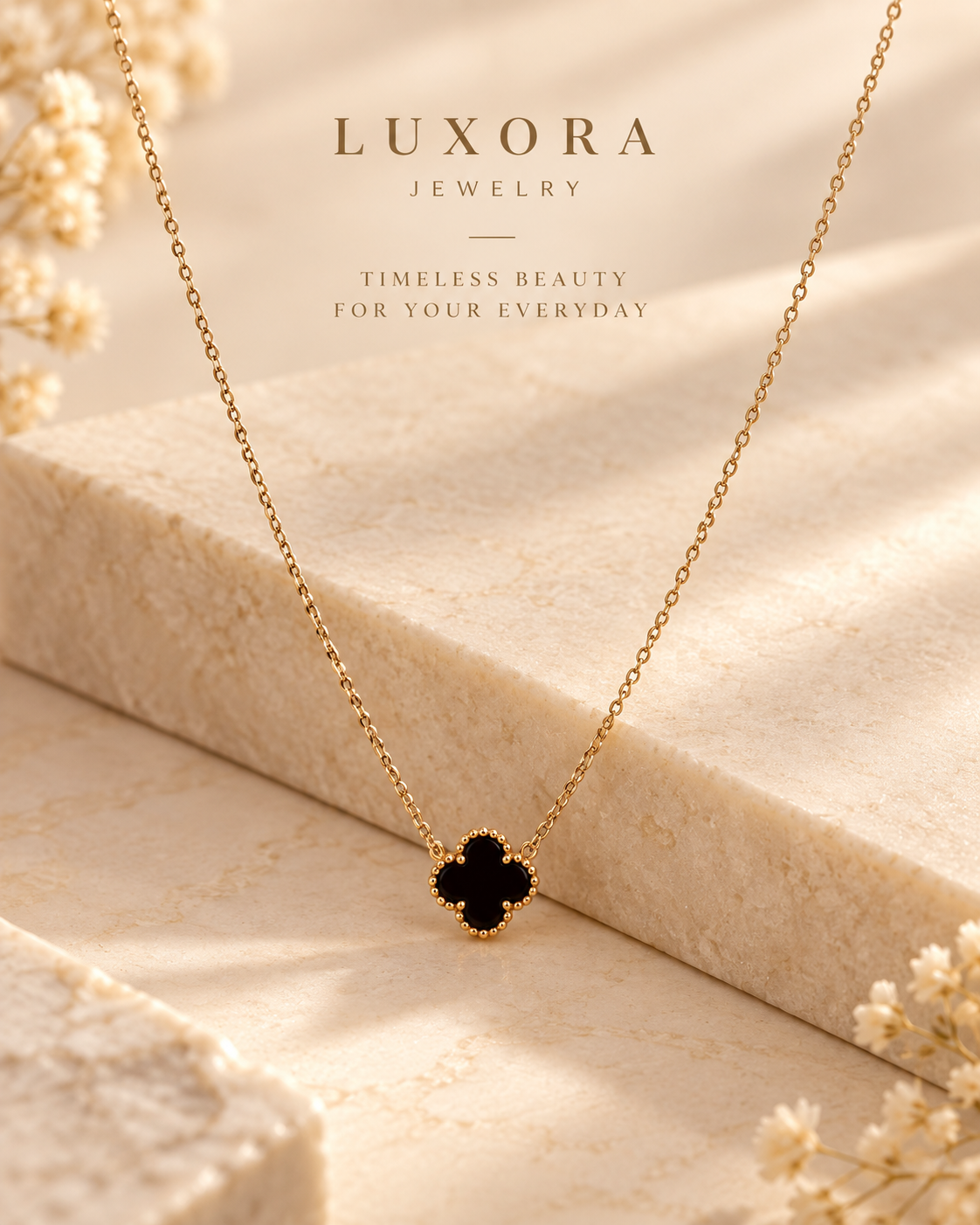 Luxora Clover Necklace – Black